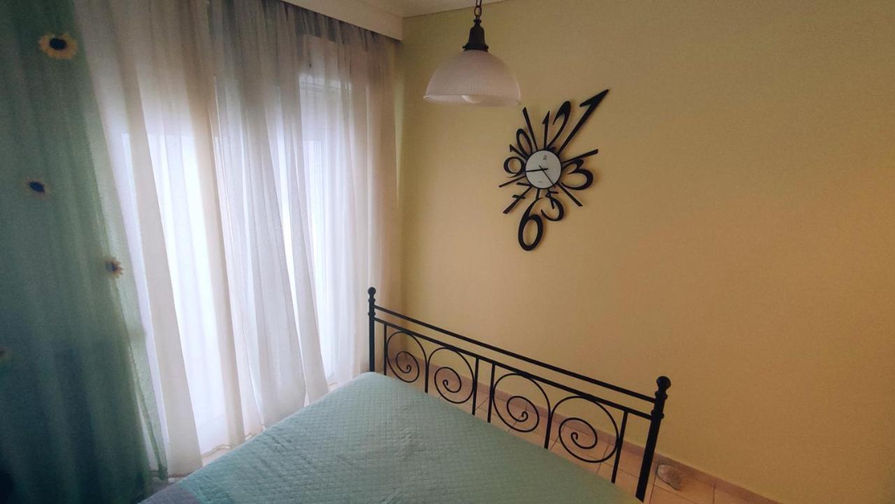 Cosy Apartment By The Sea Metamorfosi  Exterior foto