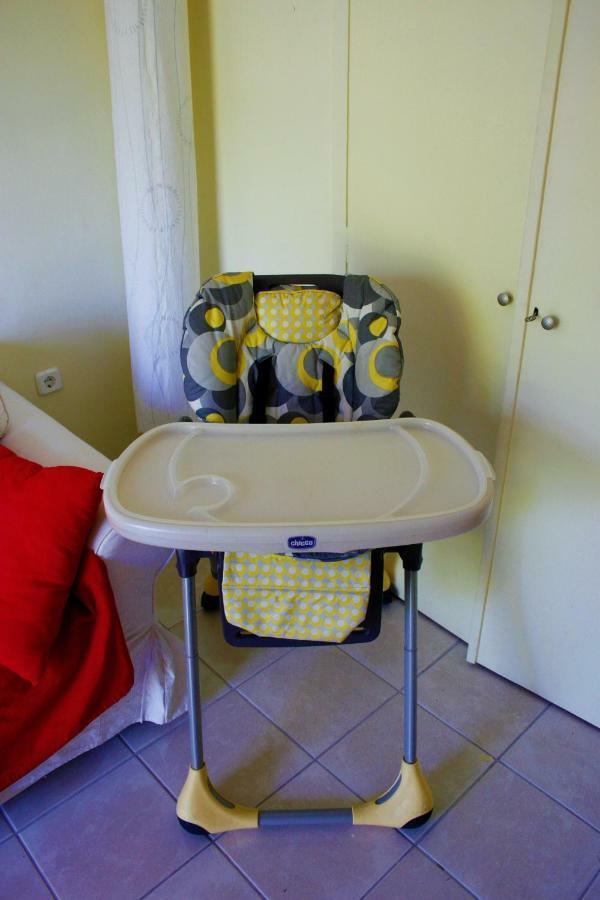 Cosy Apartment By The Sea Metamorfosi  Exterior foto