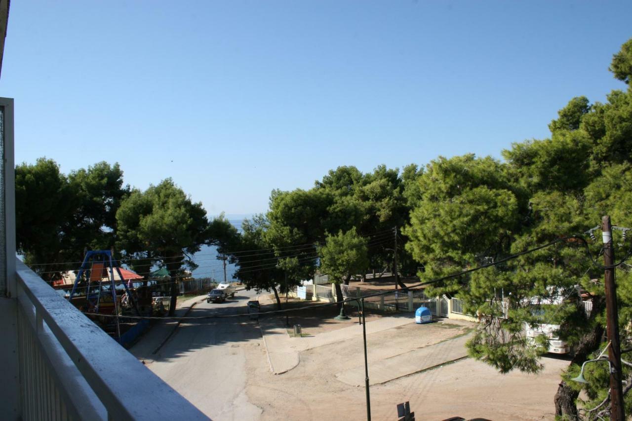 Cosy Apartment By The Sea Metamorfosi  Exterior foto