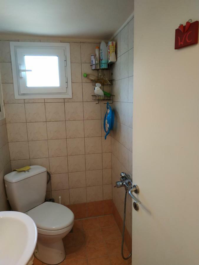 Cosy Apartment By The Sea Metamorfosi  Exterior foto
